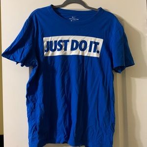 Blue Nike t-shirt size L